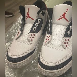 Air Jordan 3 Retro Denim SE ‘Fire Red’